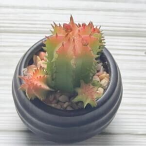 Greenery Tower Mini Flower Decoration NWT